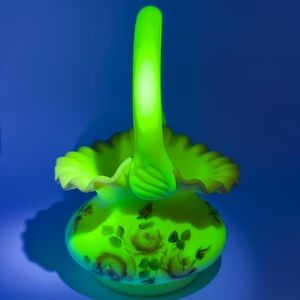 FENTON Burmese Uranium Custard Basket Signed Gloria Finn Hand Painted Roses